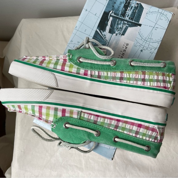 Seersucker Spring Sperry 🌸 - Picture 8 of 13